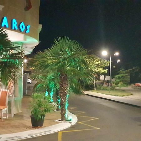 Family Hotel Paros Pomorie Exterior foto
