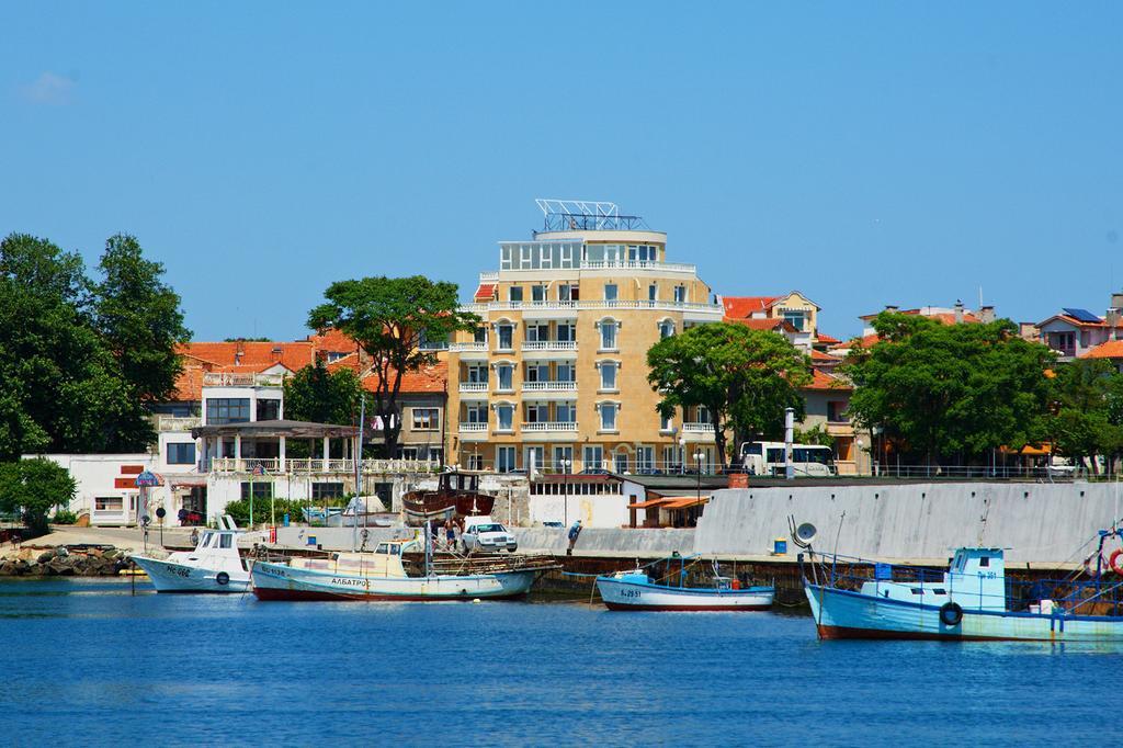 Family Hotel Paros Pomorie Cameră foto